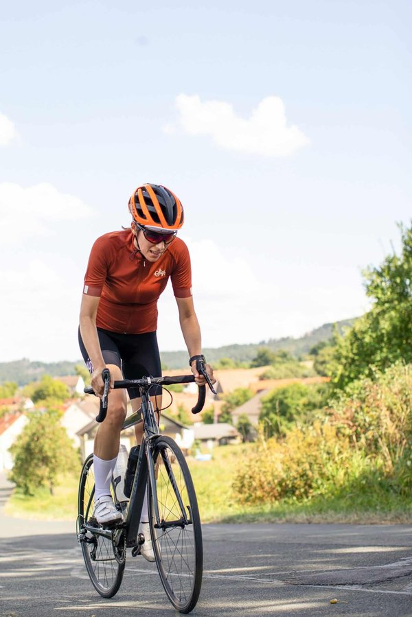 Comment choisir un maillot de cyclisme confortable et respirant pour les longues sorties ?